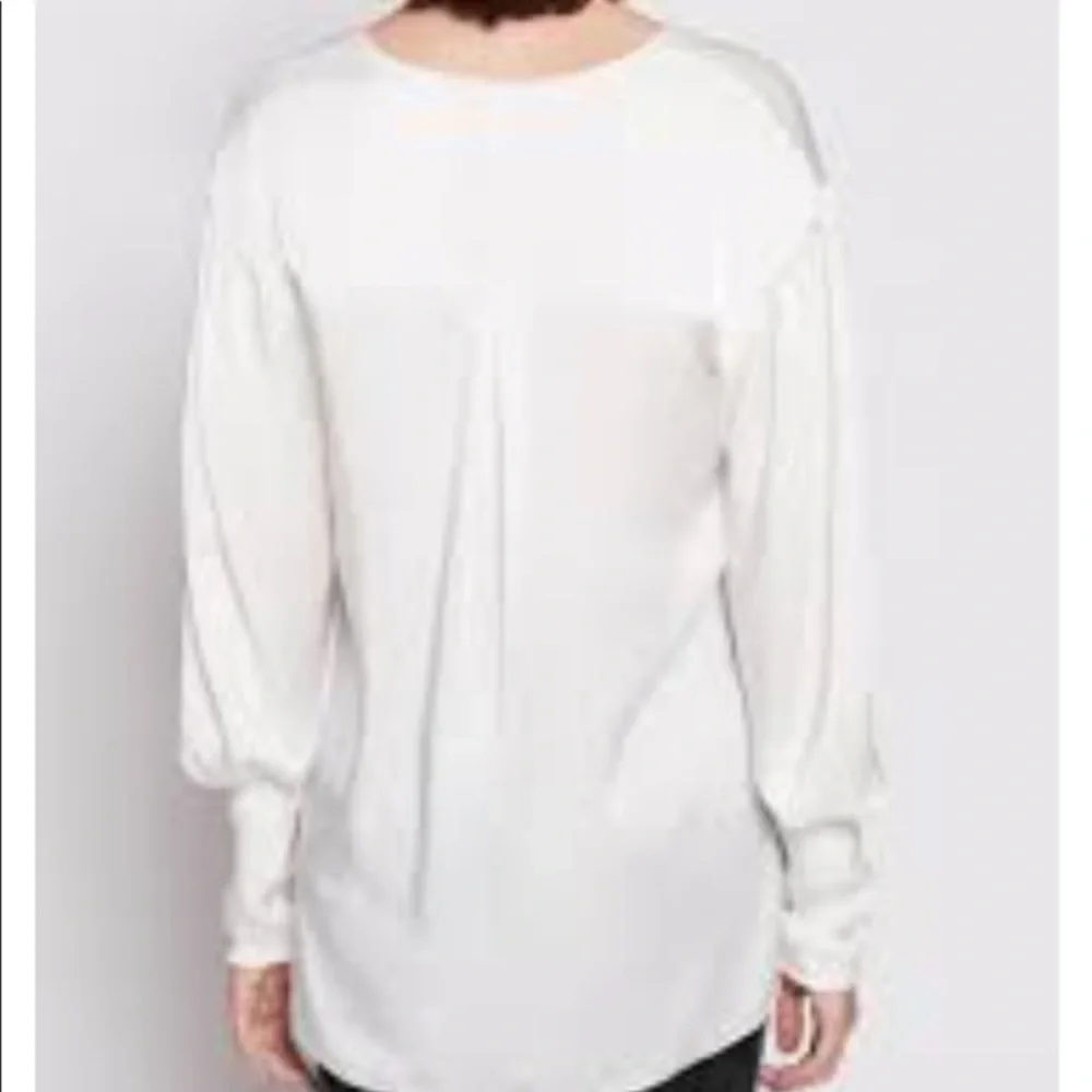 Joie Kynthia white blouse with pearl buttons. Size M - Picture 4 of 11